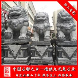 公司門口石獅子廠家雕刻 精美石雕獻(xiàn)錢獅 石材北京獅子